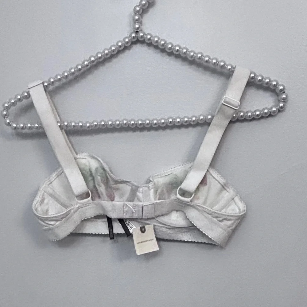 Anthropology Strawberry Embroidered White Bra Size: XXS - Picture 3 of 4